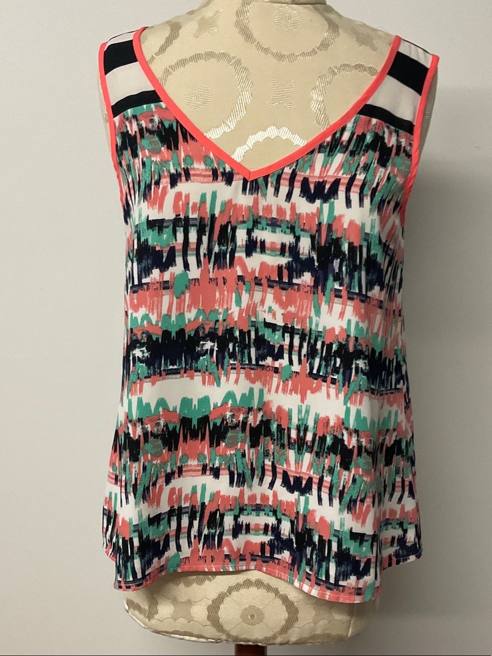 Women’s Sleeveless Abstract Print V-Neck Tank Top - Coral, Teal & Navy Small
